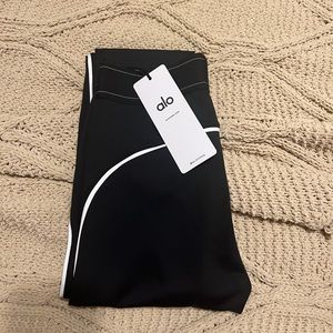 Alo Airlift High-Waist Suit Up Legging - Black M NWT